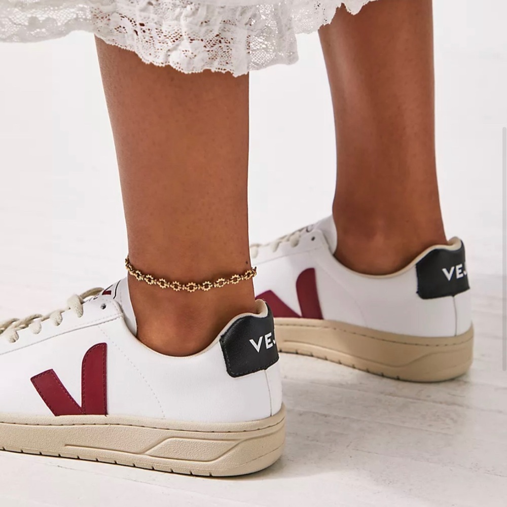 Veja Urca Sneakers